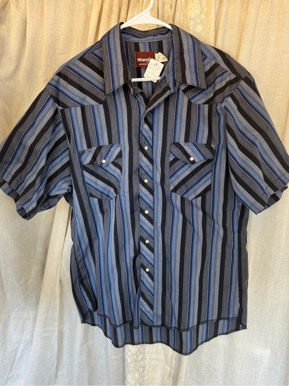 VNTG Wrangler pearl snap western cowboy workwear southwestern rodeo short sleeve